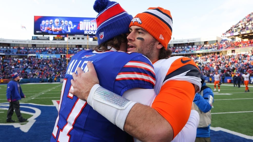 Image for story: Josh Allen leads balanced offense as Bills dominate Broncos for 31-7 wild-card win