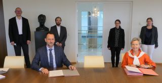 Convention signée avec les Archives nationales portant sur un projet de numérisation commun