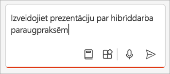 Ekrānuzņēmums ar sastādīšanas lodziņu programmā Copilot programmā PowerPoint ar prezentāciju par hibrīdās labākās prakses uzvedni