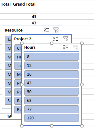 Excel'de çalışma sayfasında dilimleyici filtreleri.