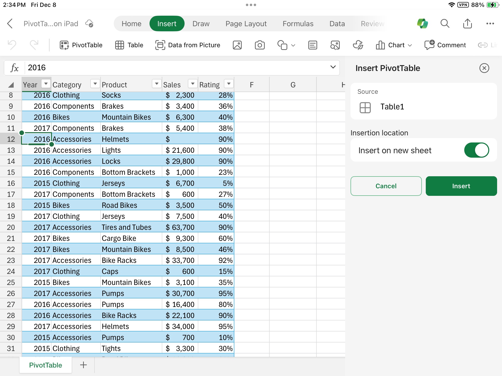 PivotTable-liigendtabeli lisamine iPadis.