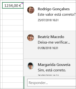 Célula com 1234,00 € e um comentário por tópicos anexado:  "Tiago Ribeiro: O número está correto?" "Teresa Andrade: Deixe-me verificar..." e assim sucessivamente