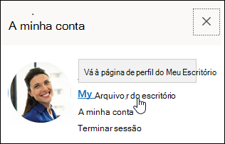Selecione a sua imagem e, em seguida, selecione Sobre Mim para aceder ao Perfil