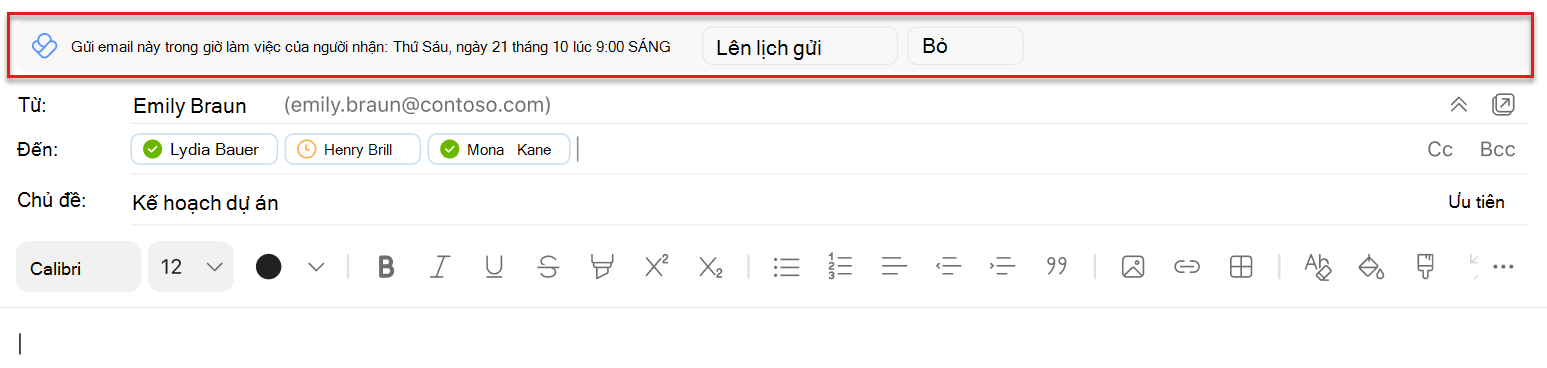 Ảnh chụp màn hình một đề xuất gửi lịch biểu trong Outlook Mac được tô sáng phía trên dòng Từ