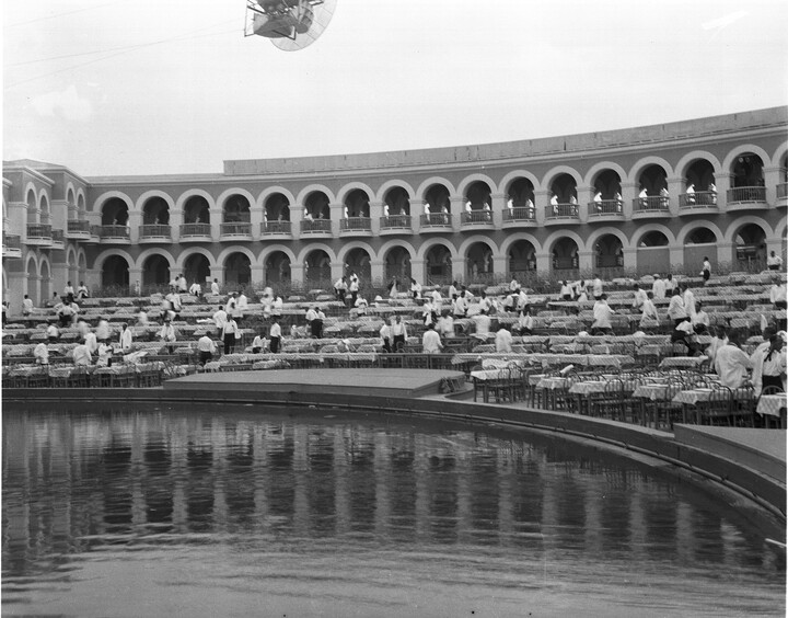 Black and white photo of Casa Mañana.