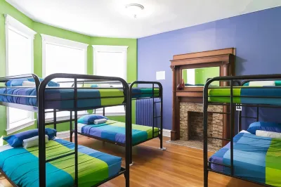 Wrigley Hostel - Chicago