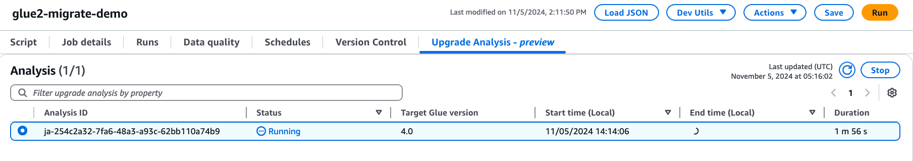 Der Screenshot zeigt die Registerkarte Upgrade-Analyse mit einem ausgewählten Job. Der Job läuft immer noch.