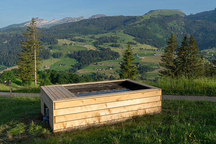 Badebrunnen, Pool kleiner Garten, Naturpool, eco-pool, Schweiz