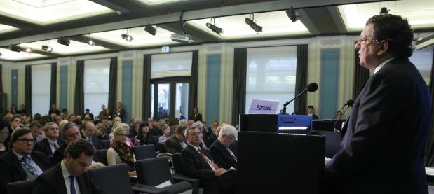 President Barroso at a podium speaking to participants at conference on 22 April © EU