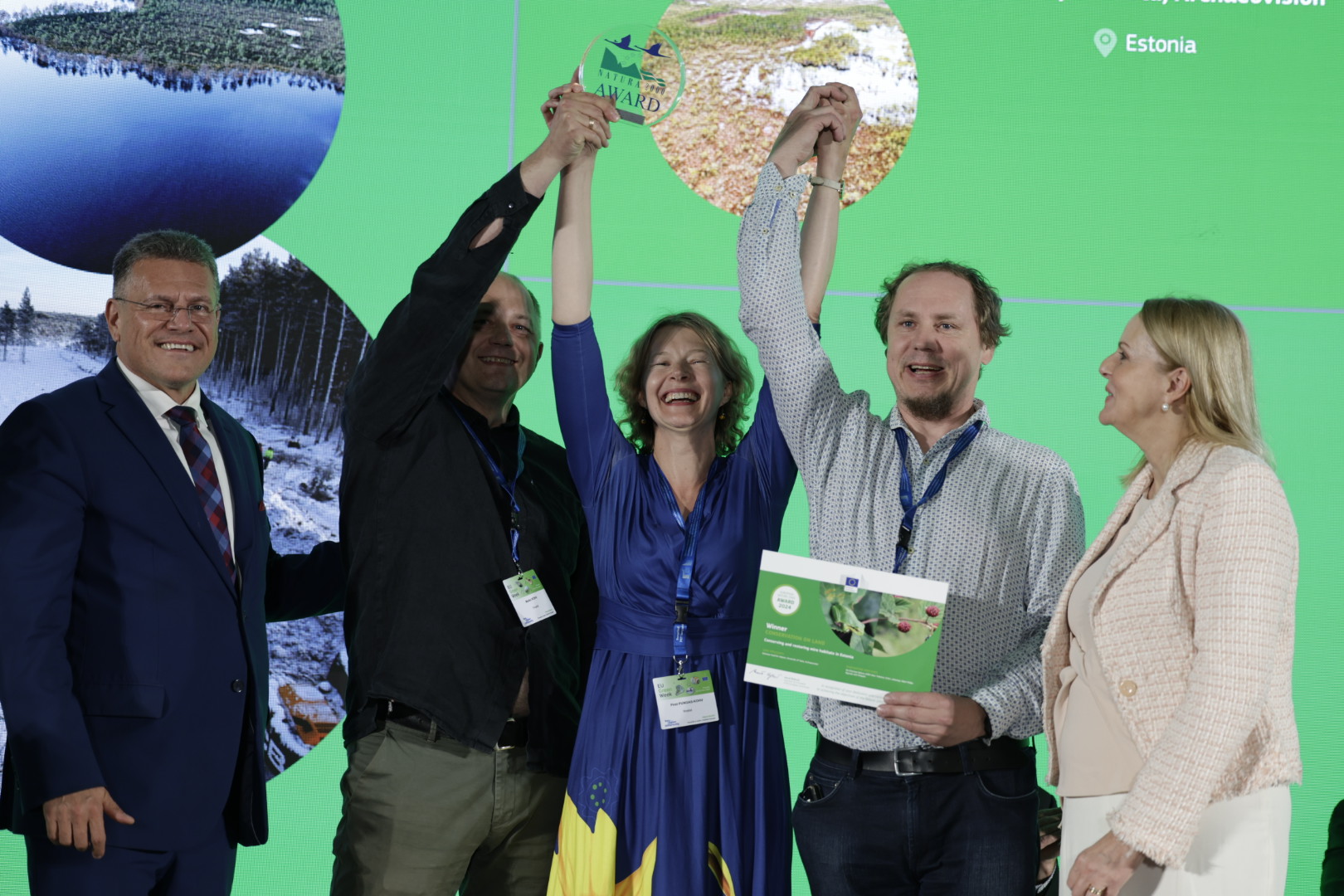 Natura 2k ceremony award conl group picture