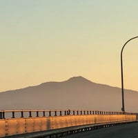 Das Foto wurde bei Richmond-San Rafael Bridge Toll Plaza von Manolo E. am 7/5/2019 aufgenommen