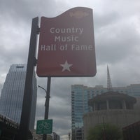 Photo prise au Country Music Hall of Fame &amp;amp; Museum par Christine L. le4/28/2013