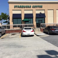 Photo prise au Starbucks par Phillip D. le9/17/2019