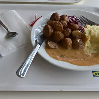 Das Foto wurde bei IKEA von Pedram am 7/28/2016 aufgenommen