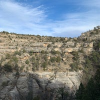 Foto diambil di Walnut Canyon National Monument oleh Veronika pada 11/27/2024