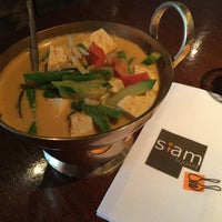 Photo taken at Siam Square Thai Cuisine by AtlantaFoodie on 6/8/2016