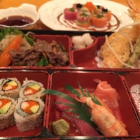 Foto tirada no(a) Arigato Sushi Japanese Restaurant por Siriluck S. em 12/12/2015