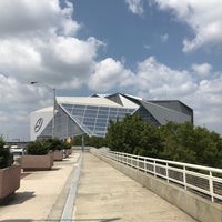 Photo taken at Mercedes-Benz Stadium by SpaceX on 8/23/2018