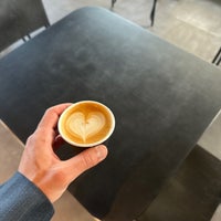 Снимок сделан в StockRoom Coffee Roasters пользователем AR✄17 1/1/2025