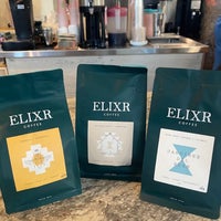 Foto tirada no(a) Elixr Coffee Roasters por Sz em 9/10/2024