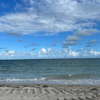 Photo taken at Crandon Park Beach by Diego G. on 10/24/2024