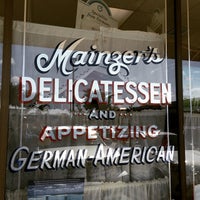 Foto tirada no(a) Mainzer&amp;#39;s Delicatessen por Eric R. em 2/2/2015