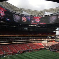 Photo taken at Mercedes-Benz Stadium by Christina R. on 10/22/2017