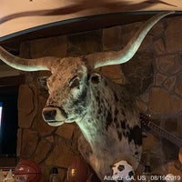 Photo taken at LongHorn Steakhouse by J Scott O. on 8/20/2019