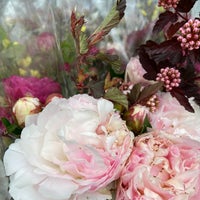 Photo taken at Dupont Circle FRESHFARM Market by Isa L. on 5/7/2023