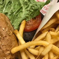 Foto scattata a Smashburger da Sandra M. il 2/9/2017