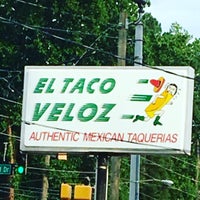 Photo taken at El Taco Veloz by Carlos R. on 6/26/2016