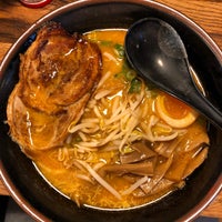 Foto diambil di Momo Ramen oleh Moritz K. pada 1/4/2019