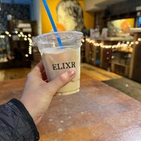 Foto tirada no(a) Elixr Coffee Roasters por Lindsey em 12/12/2024