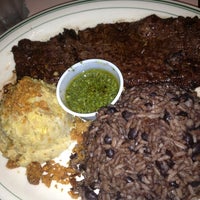 Photo taken at La Carreta Cuban Cuisine by Jane C. on 4/21/2013