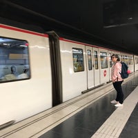 รูปภาพถ่ายที่ METRO Jaume I โดย Yulianto Wheatley &. เมื่อ 10/4/2018