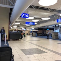 Foto scattata a Aeroporto Internazionale Lambert-St. Louis (STL) da Tom N. il 7/11/2018