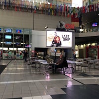 Photo taken at CNN Center Atrium by Christian O. on 8/26/2016