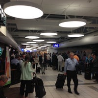 Foto scattata a Aeroporto Internazionale Lambert-St. Louis (STL) da Craig il 4/11/2013