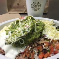 1/18/2016 tarihinde Ivan C.ziyaretçi tarafından Chipotle Mexican Grill'de çekilen fotoğraf