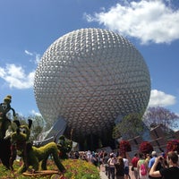 รูปภาพถ่ายที่ EPCOT โดย James W. เมื่อ 5/6/2013