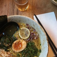 Foto diambil di Momo Ramen oleh Masha pada 5/21/2018