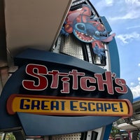 Photo taken at Stitch&amp;#39;s Great Escape! by Ron v. on 7/27/2017