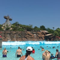 Photo taken at Disney&amp;#39;s Typhoon Lagoon Water Park by Fernando S. on 5/9/2015