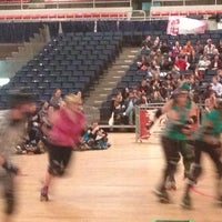 12/8/2012にVashti J.がDC Rollergirls Roller Derbyで撮った写真