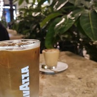 Снимок сделан в Lavazza Cafe пользователем A✨ 1/8/2025