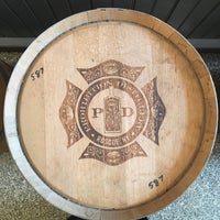 Foto diambil di Prohibition Distillery oleh Freyja F. pada 8/17/2021