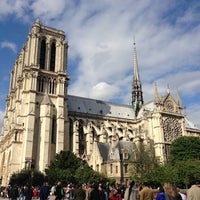 Photo taken at Cathedral of Notre-Dame de Paris by Alesya K. on 6/23/2013