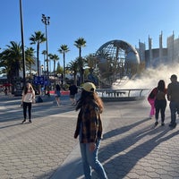 10/3/2024にFernanda N.がUniversal Studios Hollywood Globe and Fountainで撮った写真