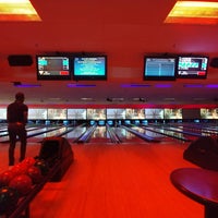 Photo taken at Bowlmor by Sunny S. on 7/19/2018