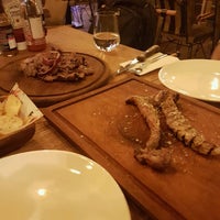 Photo taken at Meat’ng Steakhouse by Mahmut Hüdai on 10/23/2020